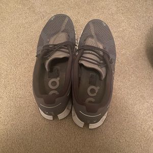 Cloud 5 womans running shoes